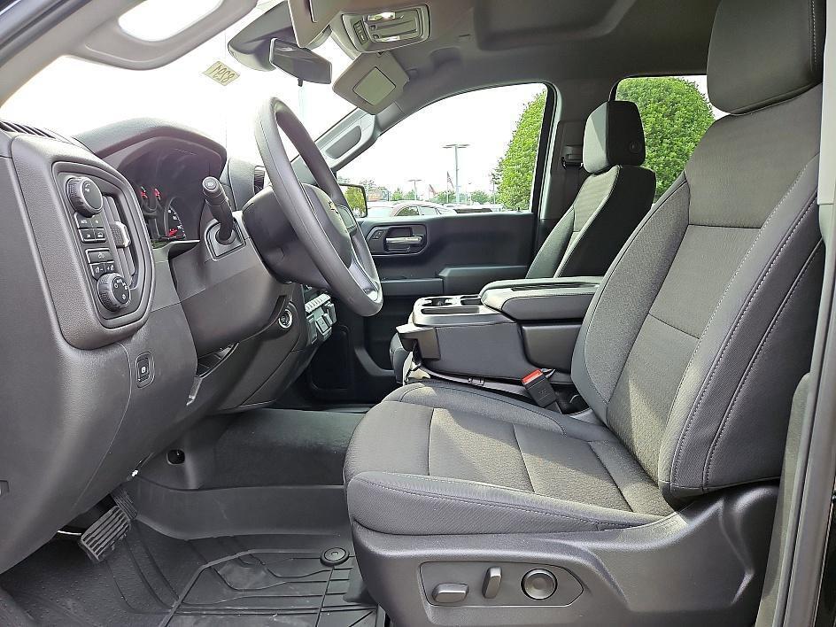 new 2025 Chevrolet Silverado 1500 car, priced at $37,879