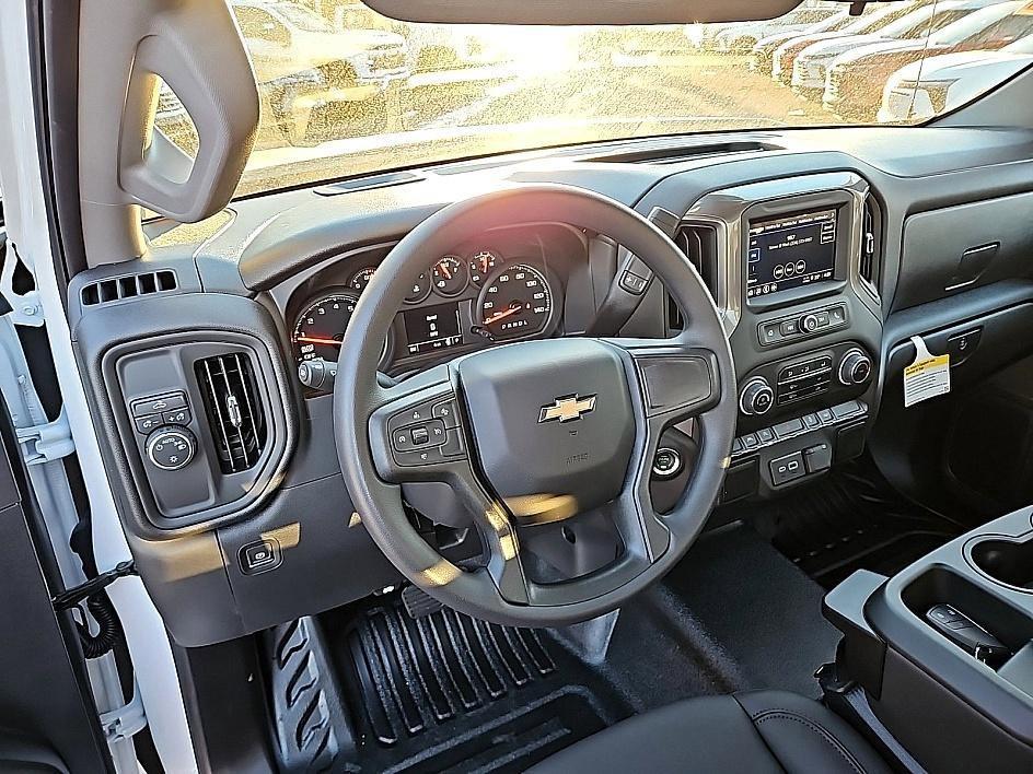 new 2025 Chevrolet Silverado 1500 car, priced at $32,505