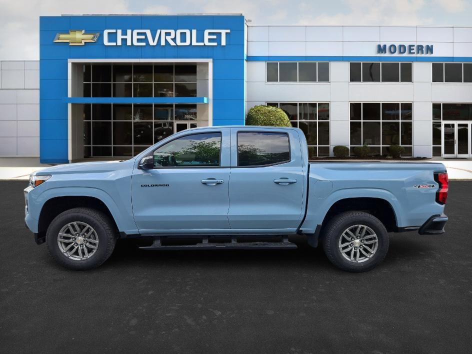 new 2025 Chevrolet Colorado car, priced at $34,004
