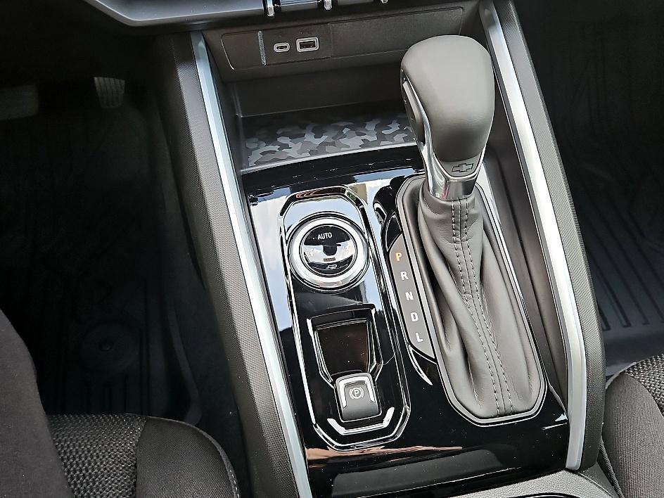 new 2025 Chevrolet Colorado car, priced at $34,004