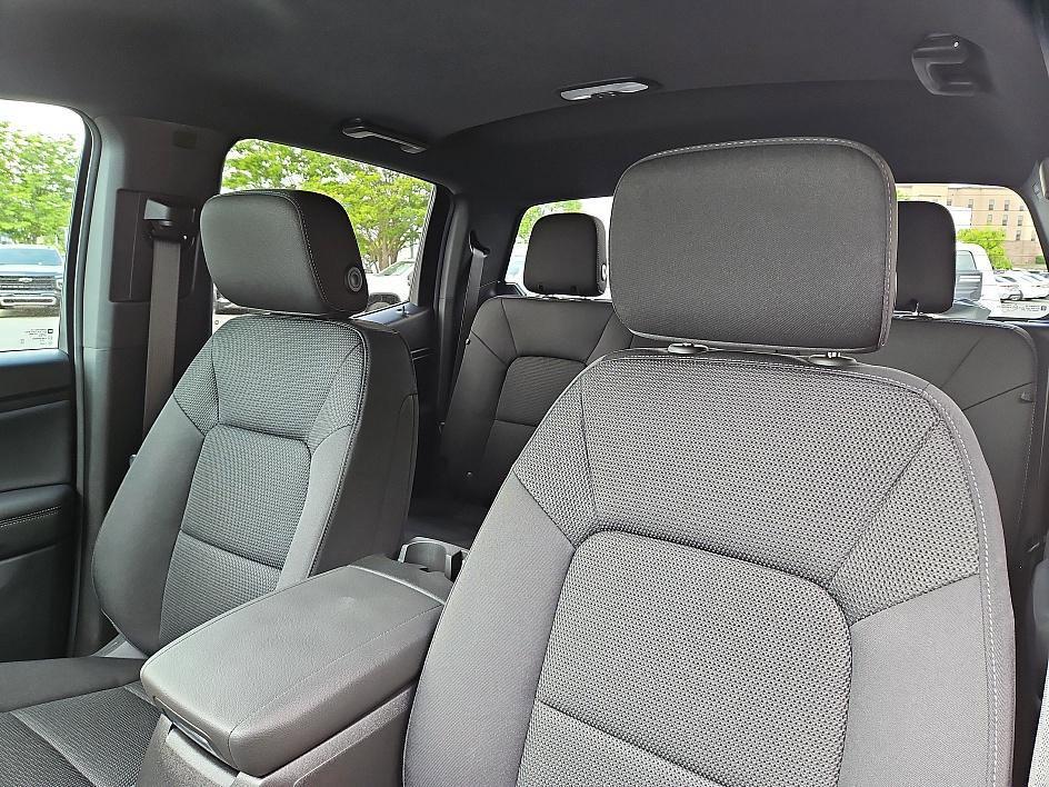new 2025 Chevrolet Colorado car, priced at $34,004