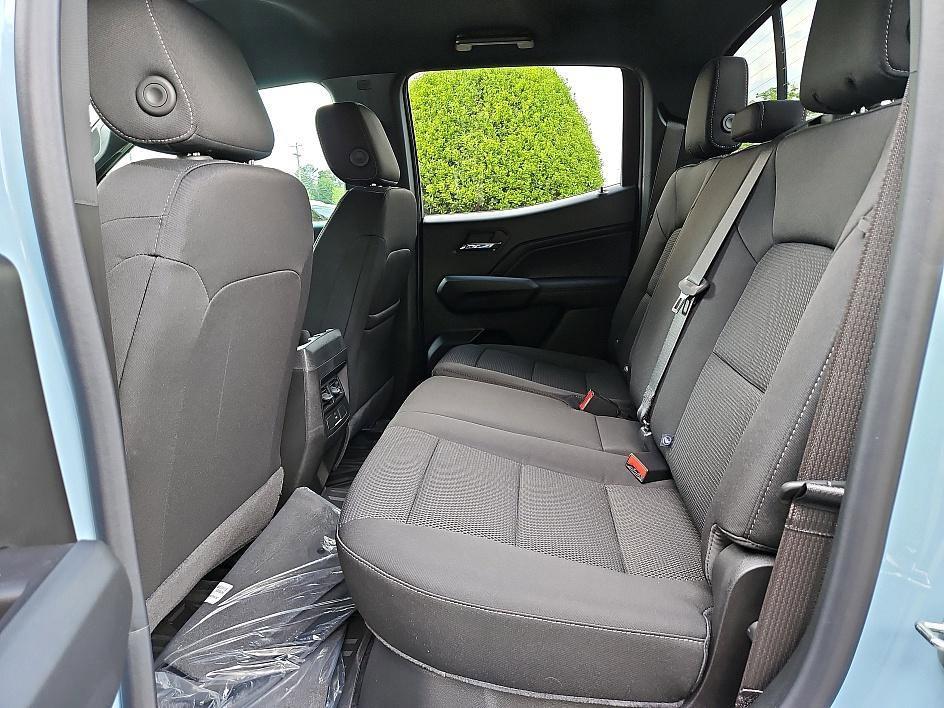 new 2025 Chevrolet Colorado car, priced at $34,004