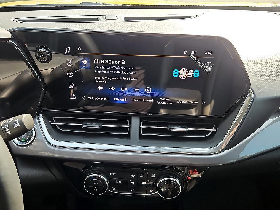 new 2025 Chevrolet Trax car, priced at $24,035