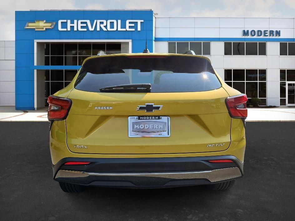 new 2025 Chevrolet Trax car, priced at $24,035