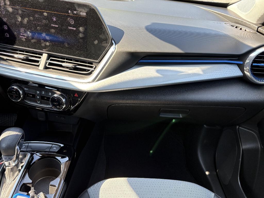 used 2024 Chevrolet Trax car, priced at $22,987