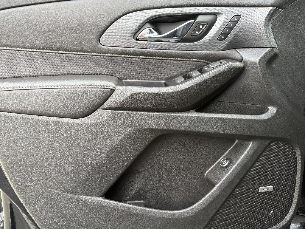 used 2020 Chevrolet Traverse car, priced at $31,977