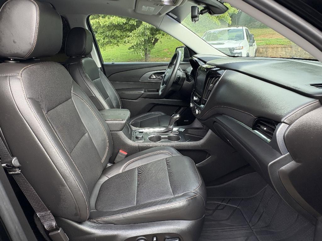 used 2020 Chevrolet Traverse car, priced at $31,977