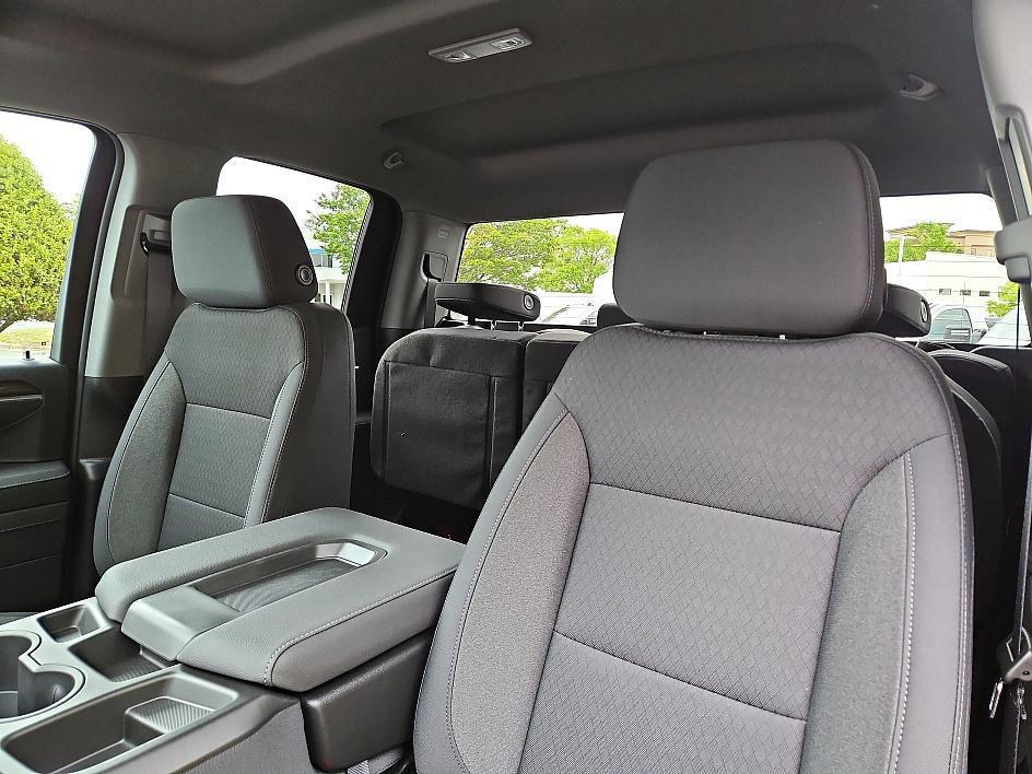 new 2025 Chevrolet Silverado 1500 car, priced at $44,979