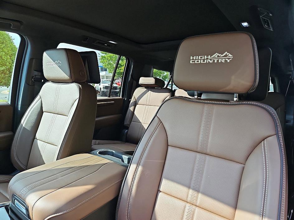 new 2025 Chevrolet Suburban car, priced at $89,572