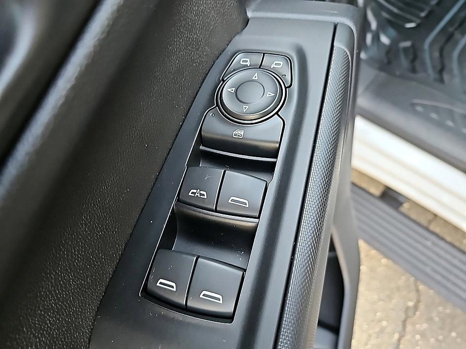 new 2025 Chevrolet Silverado 1500 car, priced at $44,340