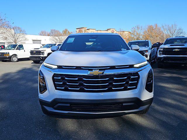 new 2025 Chevrolet Equinox car, priced at $26,496