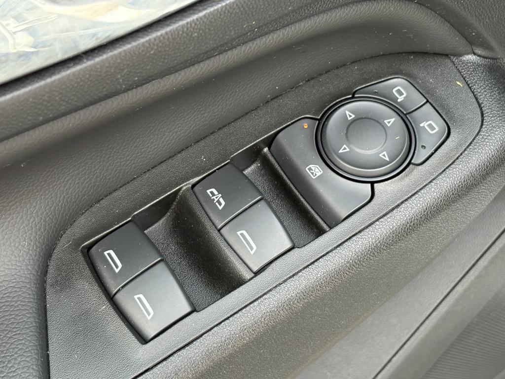 used 2022 Chevrolet Equinox car, priced at $21,654
