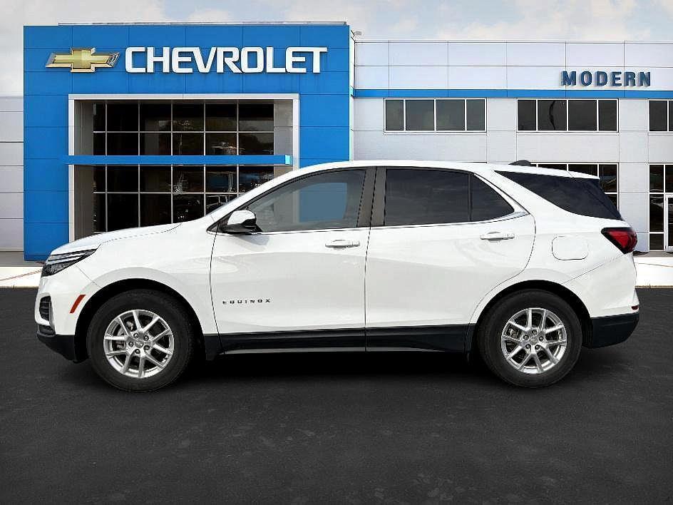 used 2022 Chevrolet Equinox car, priced at $21,654
