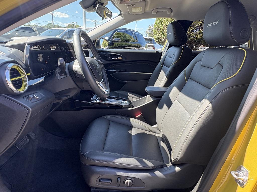 used 2025 Chevrolet Trax car, priced at $24,809