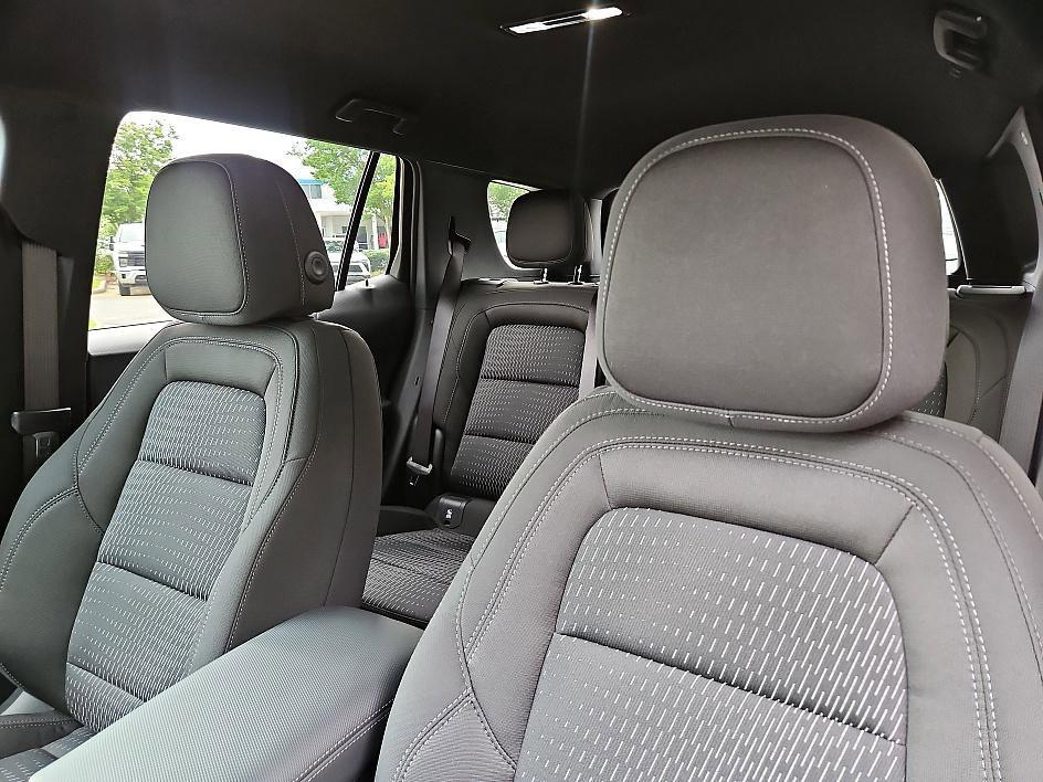 new 2026 Chevrolet Equinox car, priced at $33,090