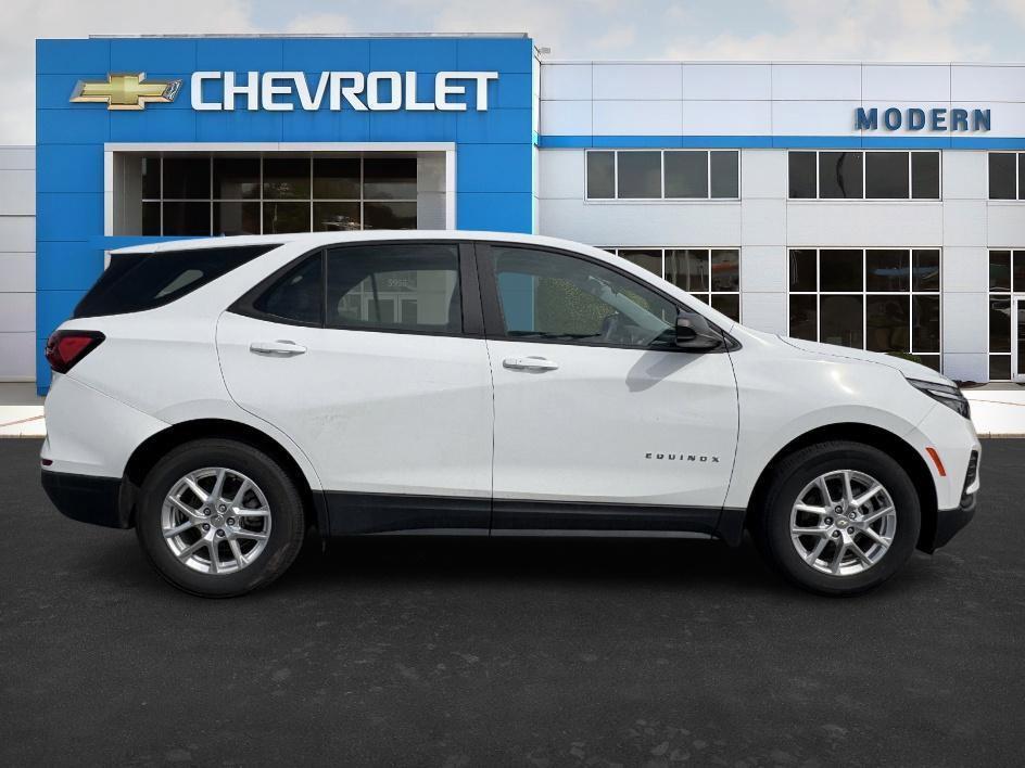 used 2022 Chevrolet Equinox car, priced at $21,595
