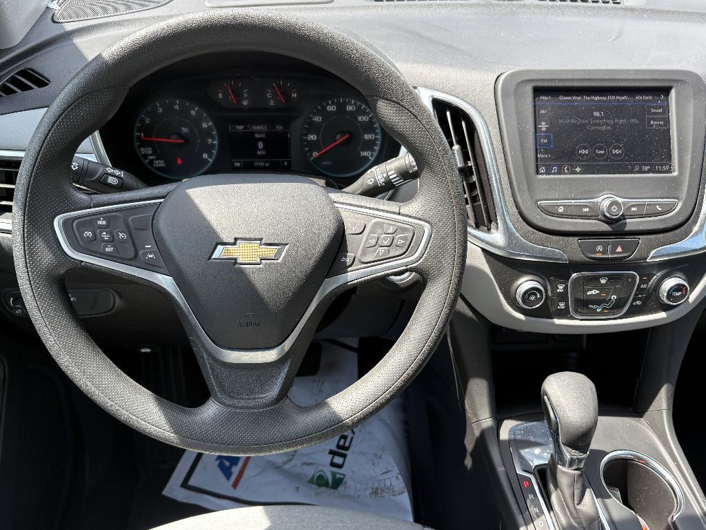 used 2022 Chevrolet Equinox car, priced at $21,422