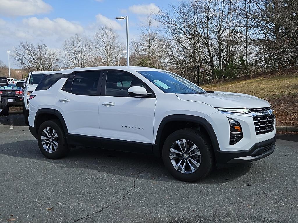 new 2025 Chevrolet Equinox car, priced at $24,944