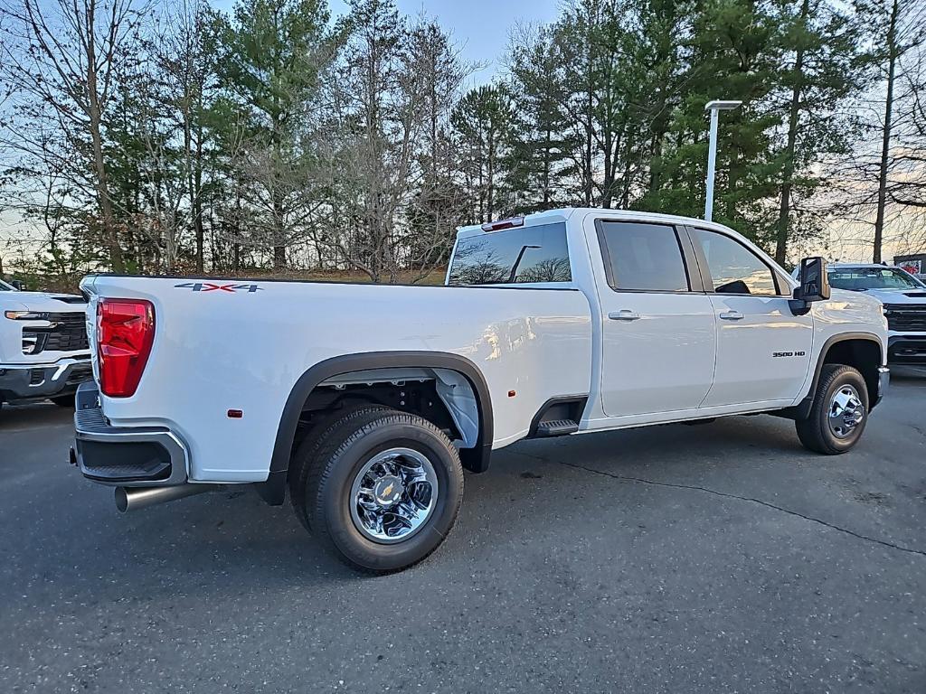 new 2025 Chevrolet Silverado 3500 car, priced at $63,944