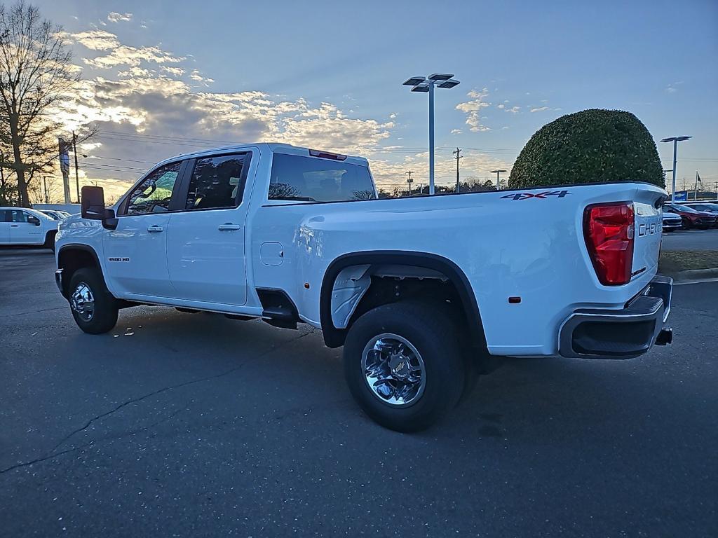 new 2025 Chevrolet Silverado 3500 car, priced at $63,944