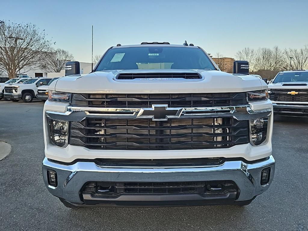 new 2025 Chevrolet Silverado 3500 car, priced at $63,944