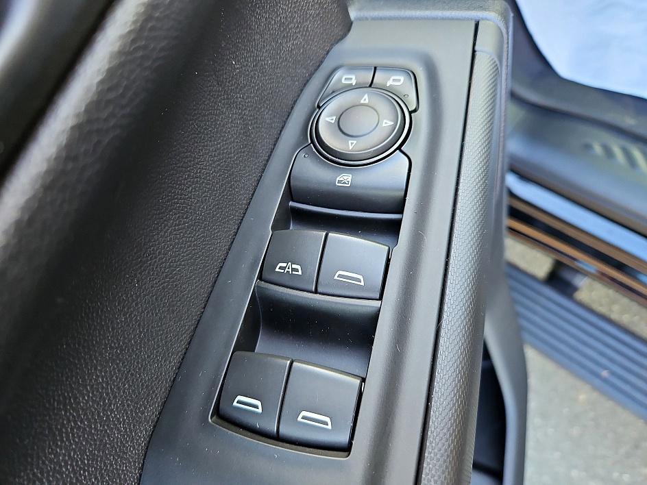 new 2025 Chevrolet Silverado 1500 car, priced at $42,744