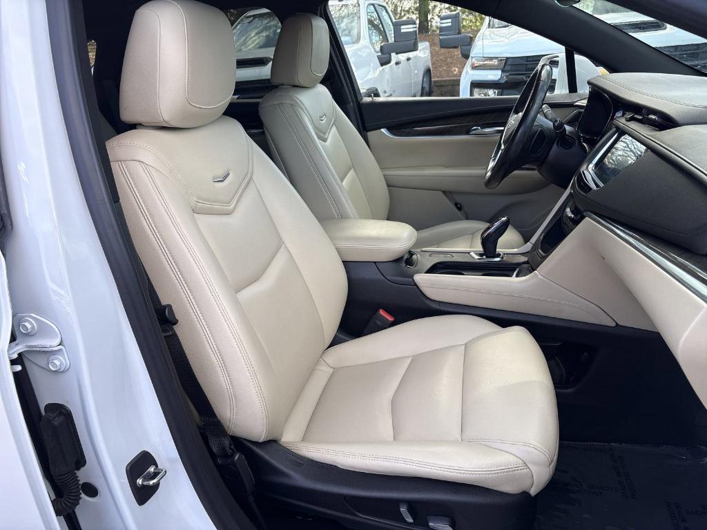 used 2019 Cadillac XT5 car, priced at $20,028