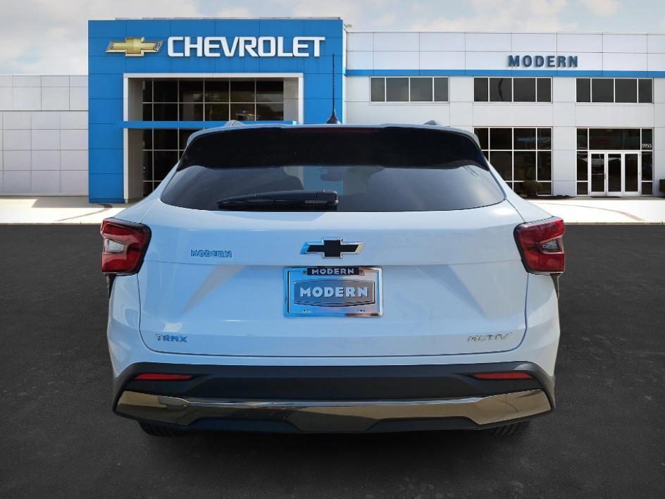 new 2025 Chevrolet Trax car, priced at $22,075
