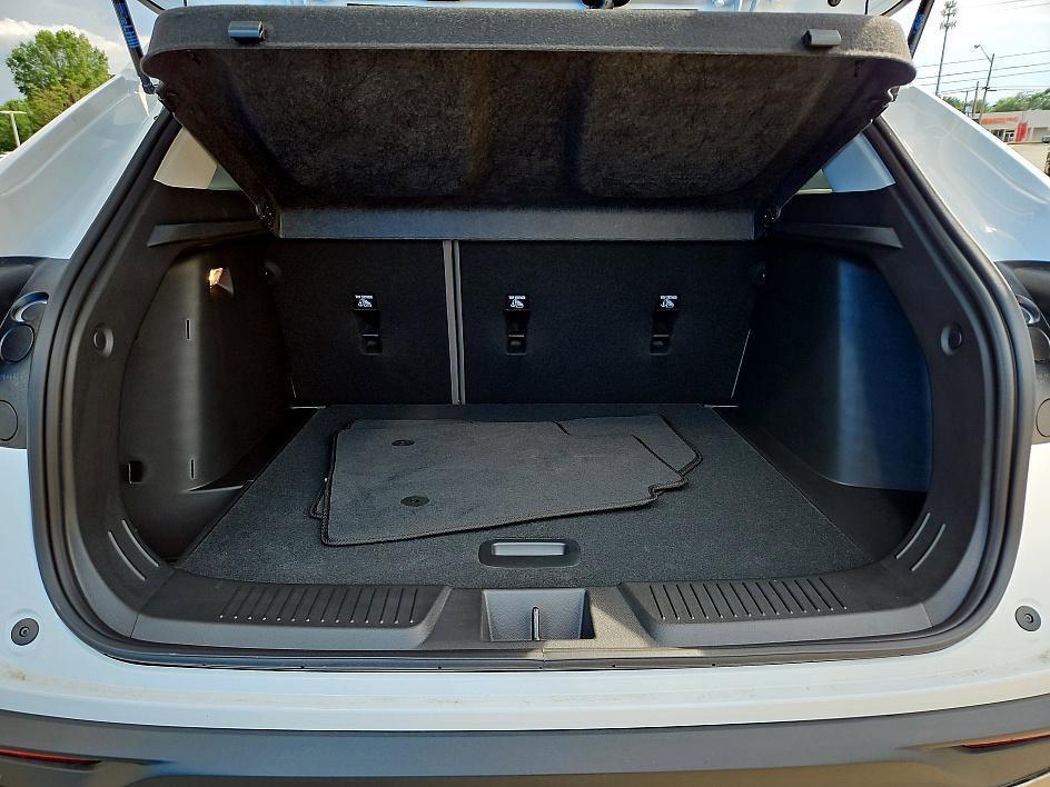 new 2025 Chevrolet Trax car, priced at $22,075