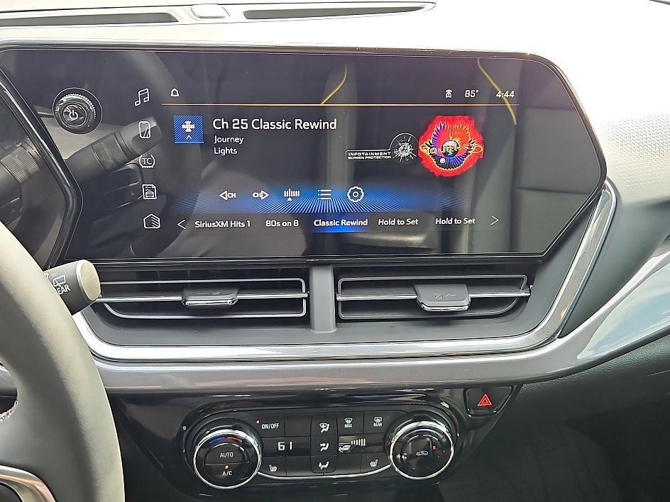new 2025 Chevrolet Trax car, priced at $22,075
