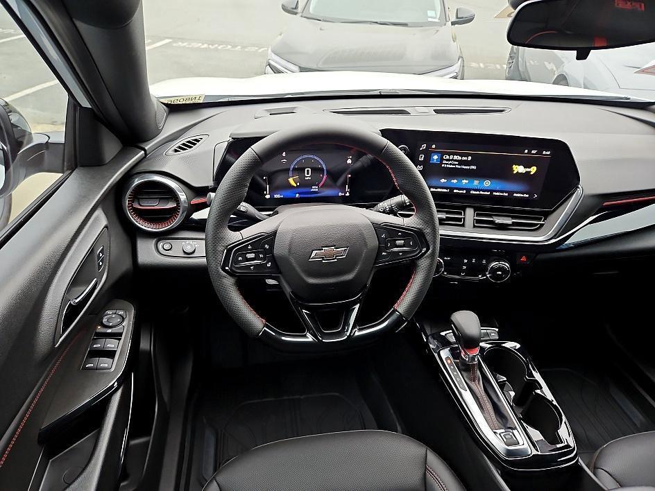 new 2025 Chevrolet Trax car, priced at $25,821