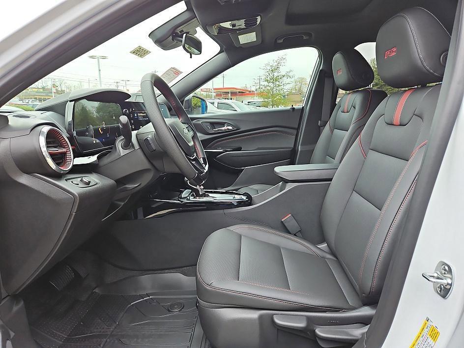 new 2025 Chevrolet Trax car, priced at $25,821
