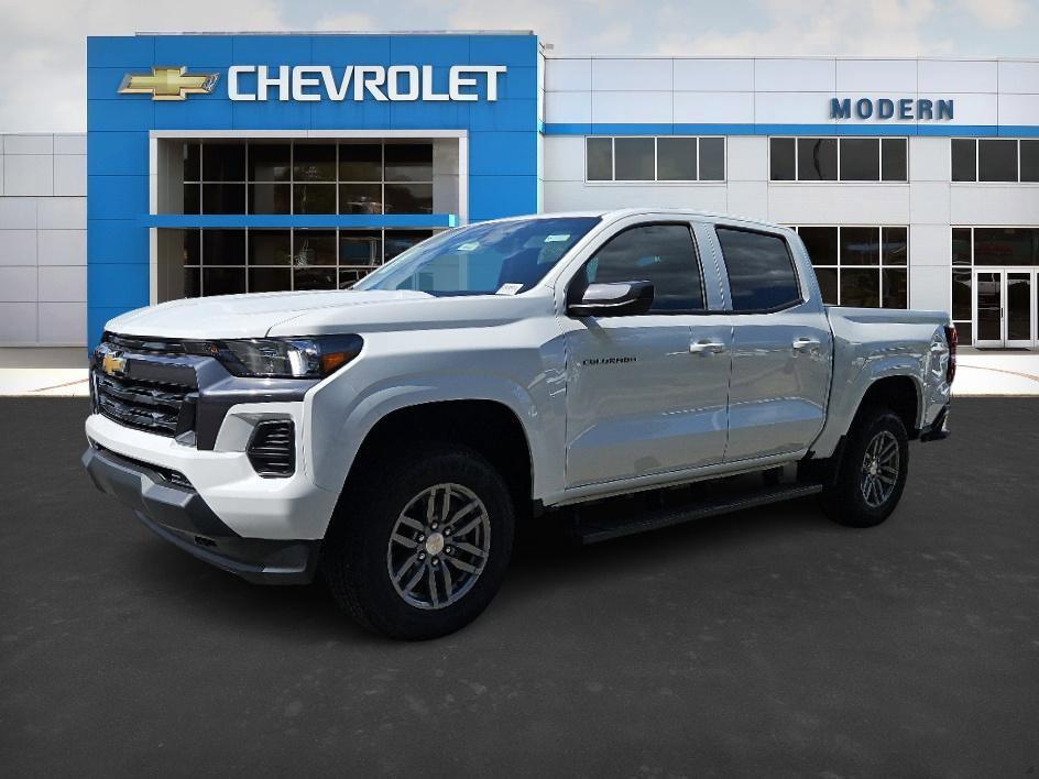 new 2026 Chevrolet Colorado car, priced at $33,444
