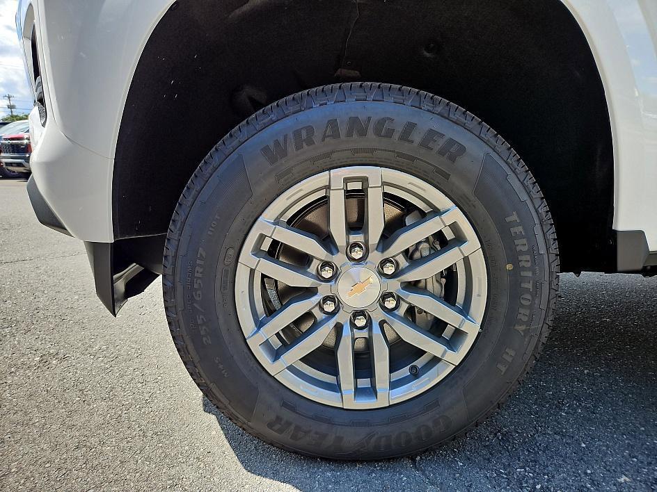 new 2026 Chevrolet Colorado car, priced at $33,444