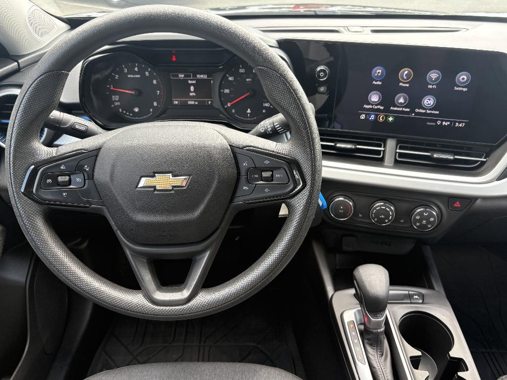 used 2024 Chevrolet Trax car, priced at $22,187