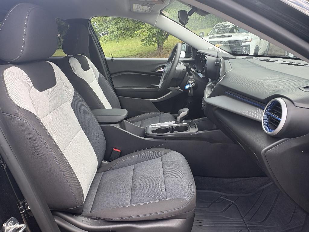 used 2024 Chevrolet Trax car, priced at $22,187