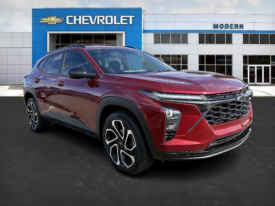 used 2024 Chevrolet Trax car, priced at $22,988
