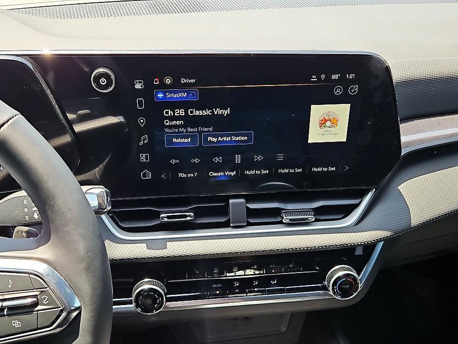 new 2025 Chevrolet Equinox car, priced at $23,445
