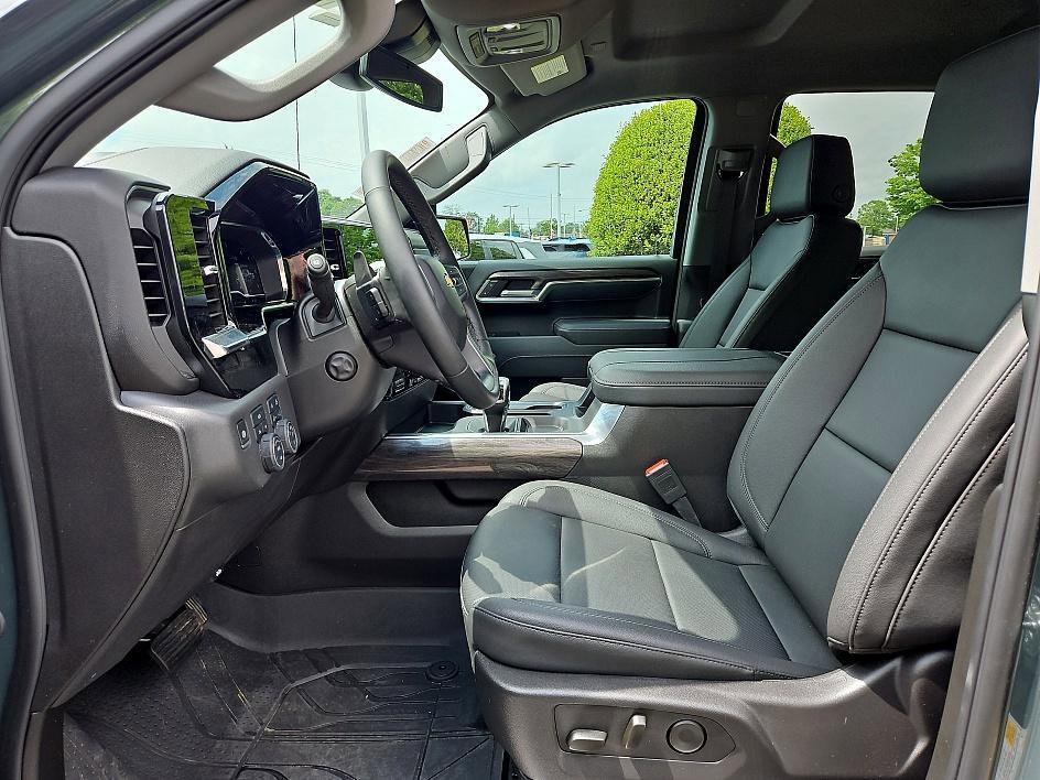 new 2025 Chevrolet Silverado 1500 car, priced at $64,195