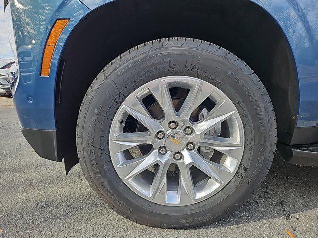 new 2025 Chevrolet Suburban car, priced at $75,291