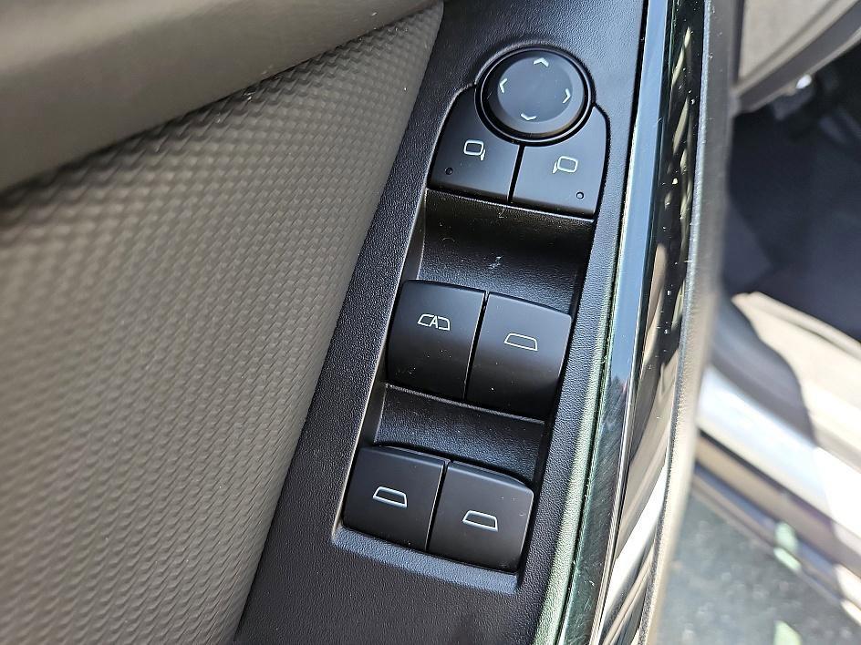 new 2025 Chevrolet Equinox car, priced at $24,280