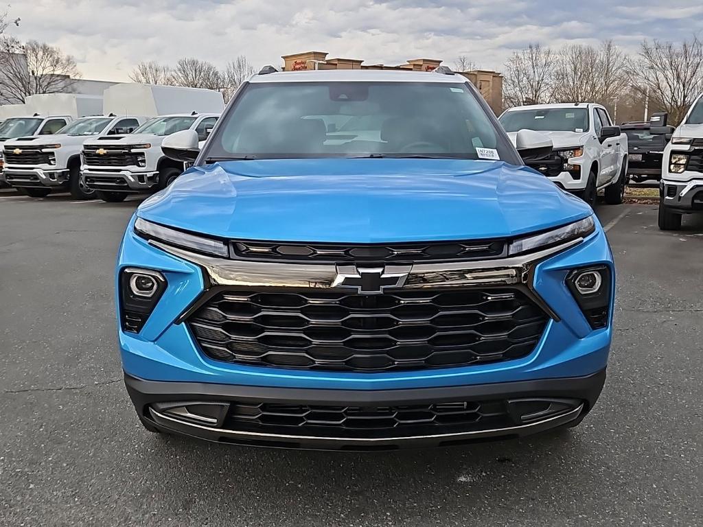 new 2025 Chevrolet TrailBlazer car, priced at $23,315