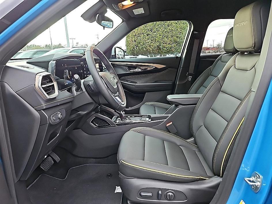 new 2025 Chevrolet TrailBlazer car, priced at $27,575