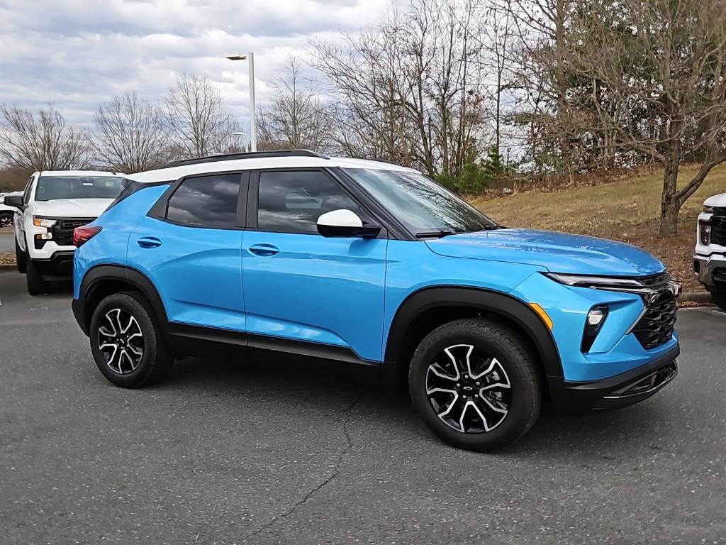 new 2025 Chevrolet TrailBlazer car, priced at $23,315