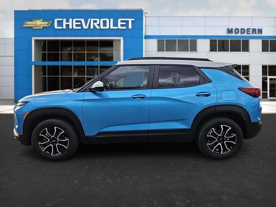 new 2025 Chevrolet TrailBlazer car, priced at $27,575