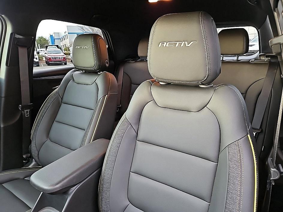 new 2025 Chevrolet TrailBlazer car, priced at $27,575