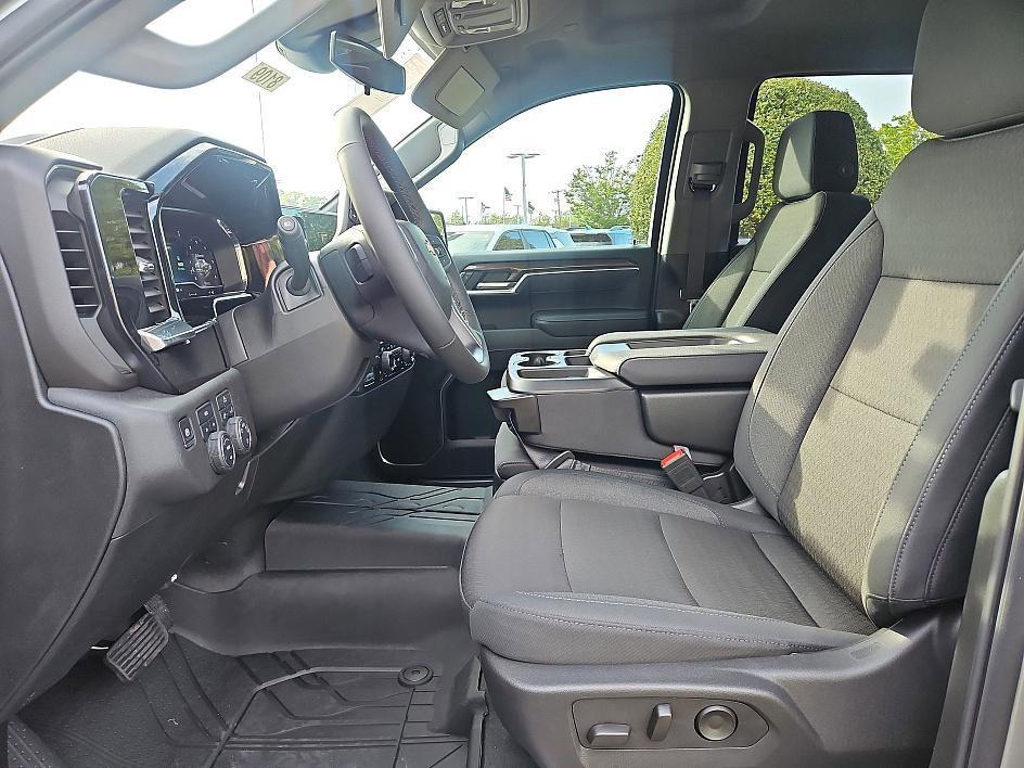 new 2025 Chevrolet Silverado 1500 car, priced at $45,709