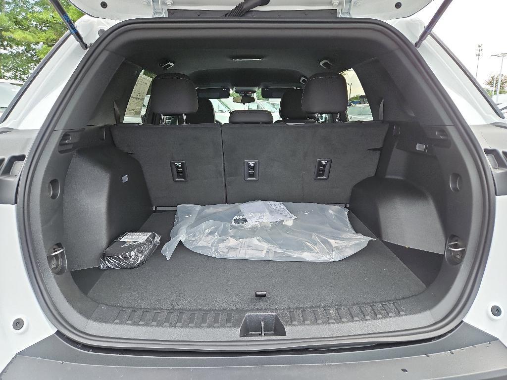 new 2026 Chevrolet Equinox car, priced at $32,595