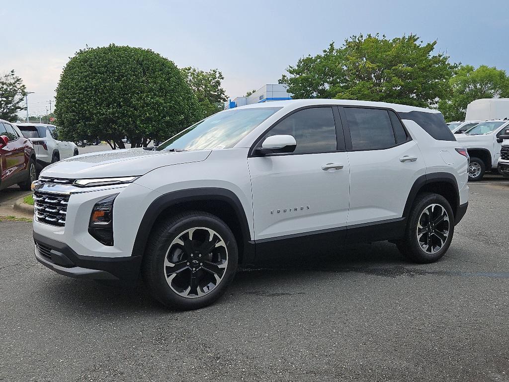 new 2026 Chevrolet Equinox car, priced at $32,595