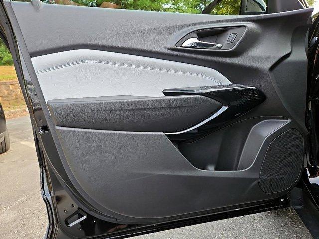 new 2025 Chevrolet Trax car, priced at $19,489